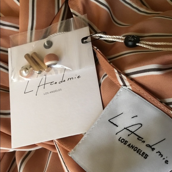 L’ Academic Cold Shoulder Sexy long Sleeve Top M - Picture 6 of 6